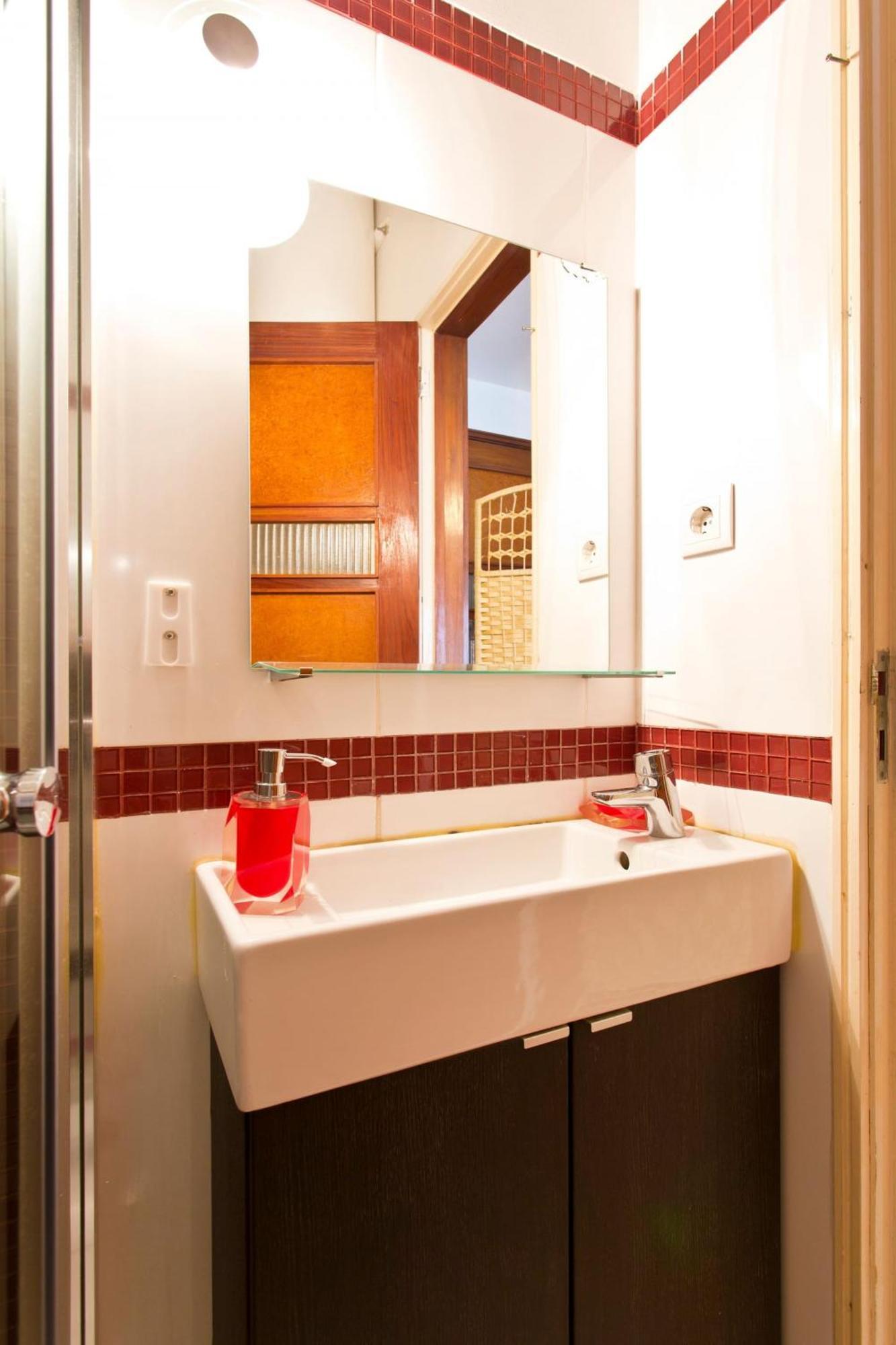 Aposentus - Downtown Bright Apartment Порто Екстериор снимка