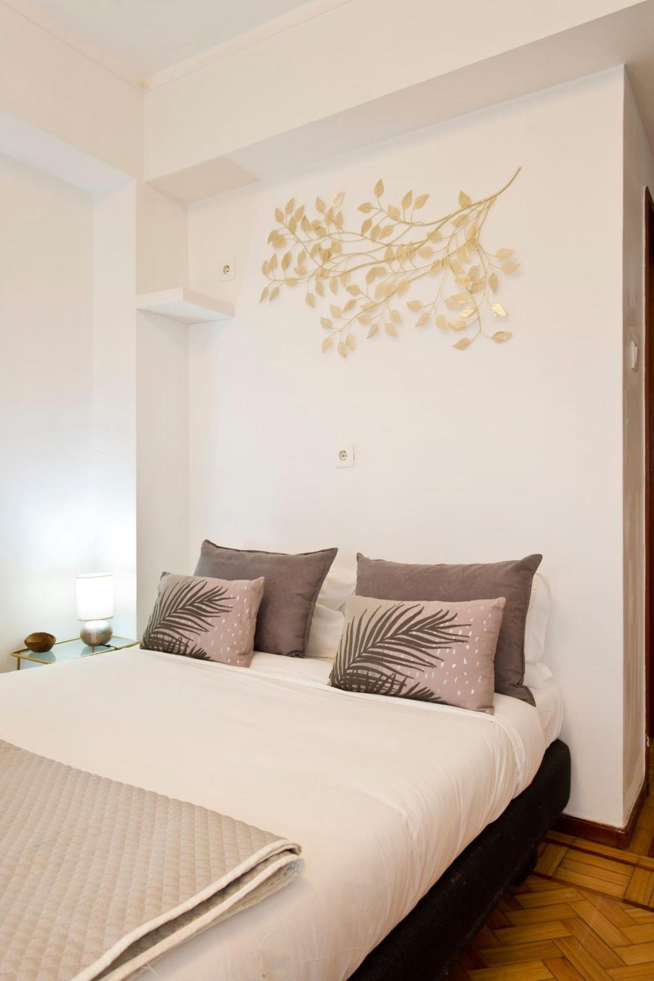 Aposentus - Downtown Bright Apartment Порто Екстериор снимка