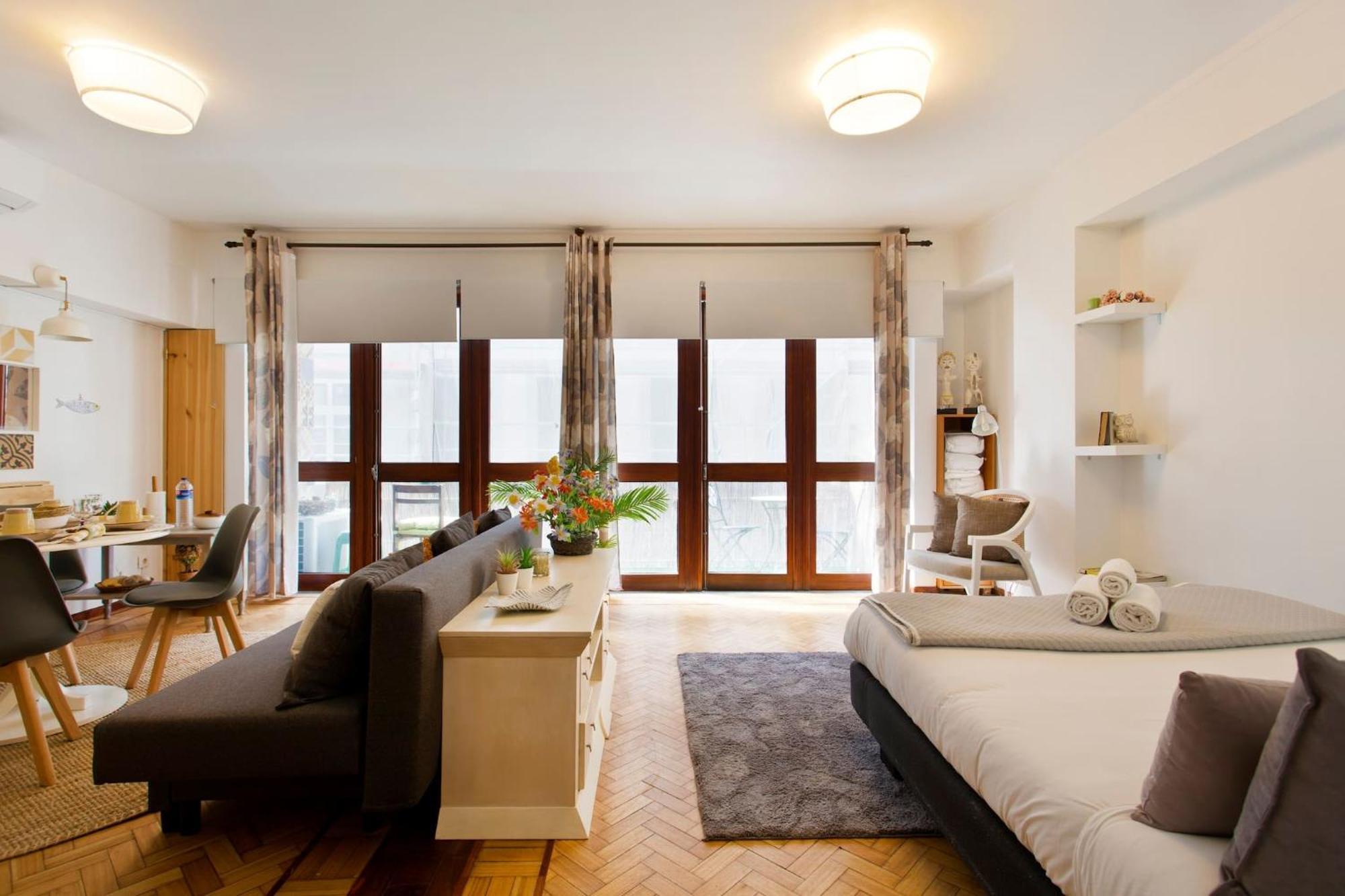 Aposentus - Downtown Bright Apartment Порто Екстериор снимка