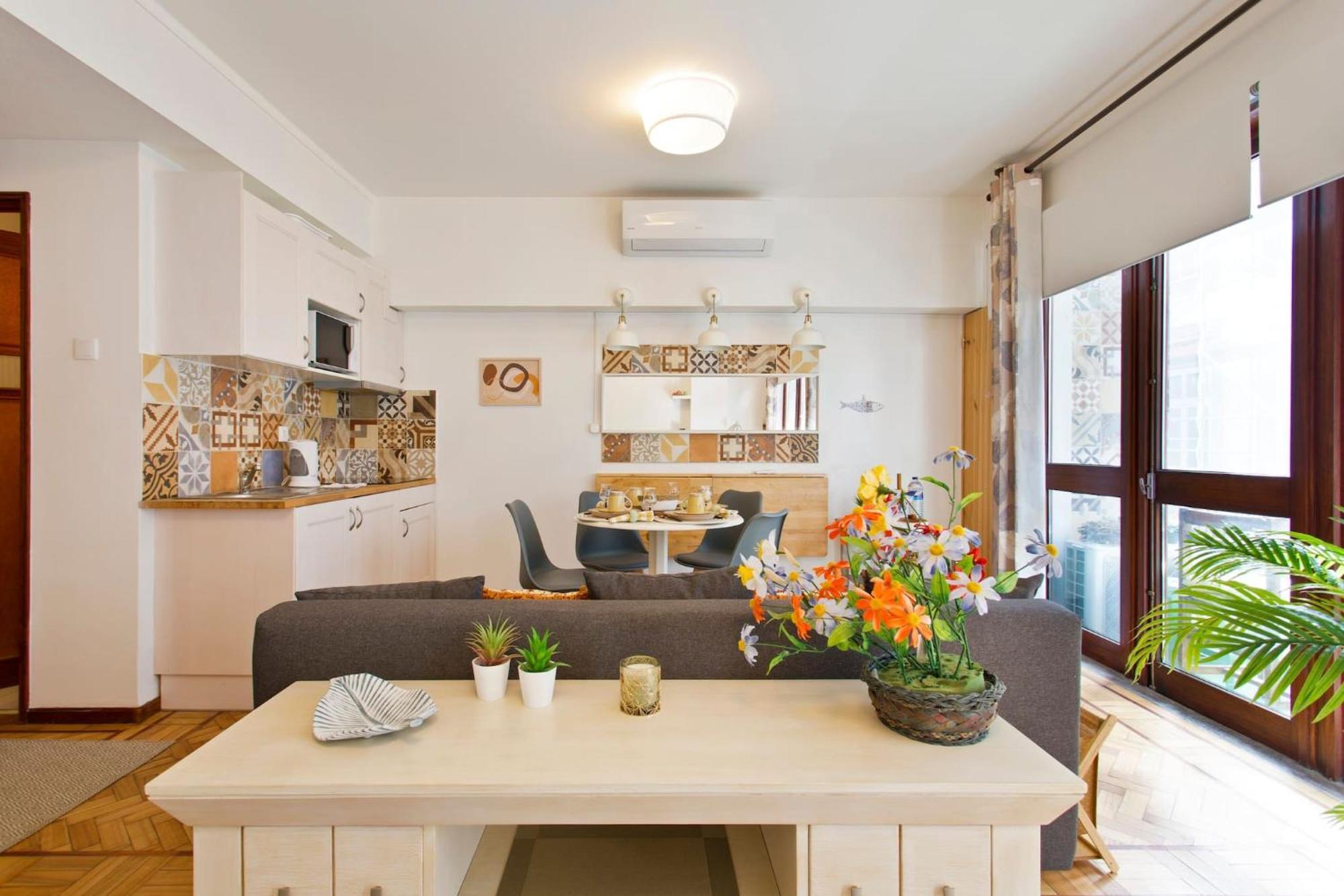 Aposentus - Downtown Bright Apartment Порто Екстериор снимка